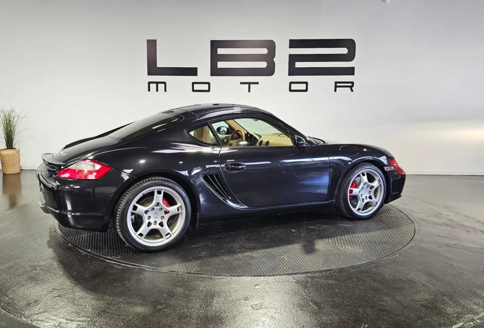 9571b1e8-b217-443c-9a01-90785f92cccc_1c2f2164-9476-4733-a14c-814bd1c455db.webp?1758736527700