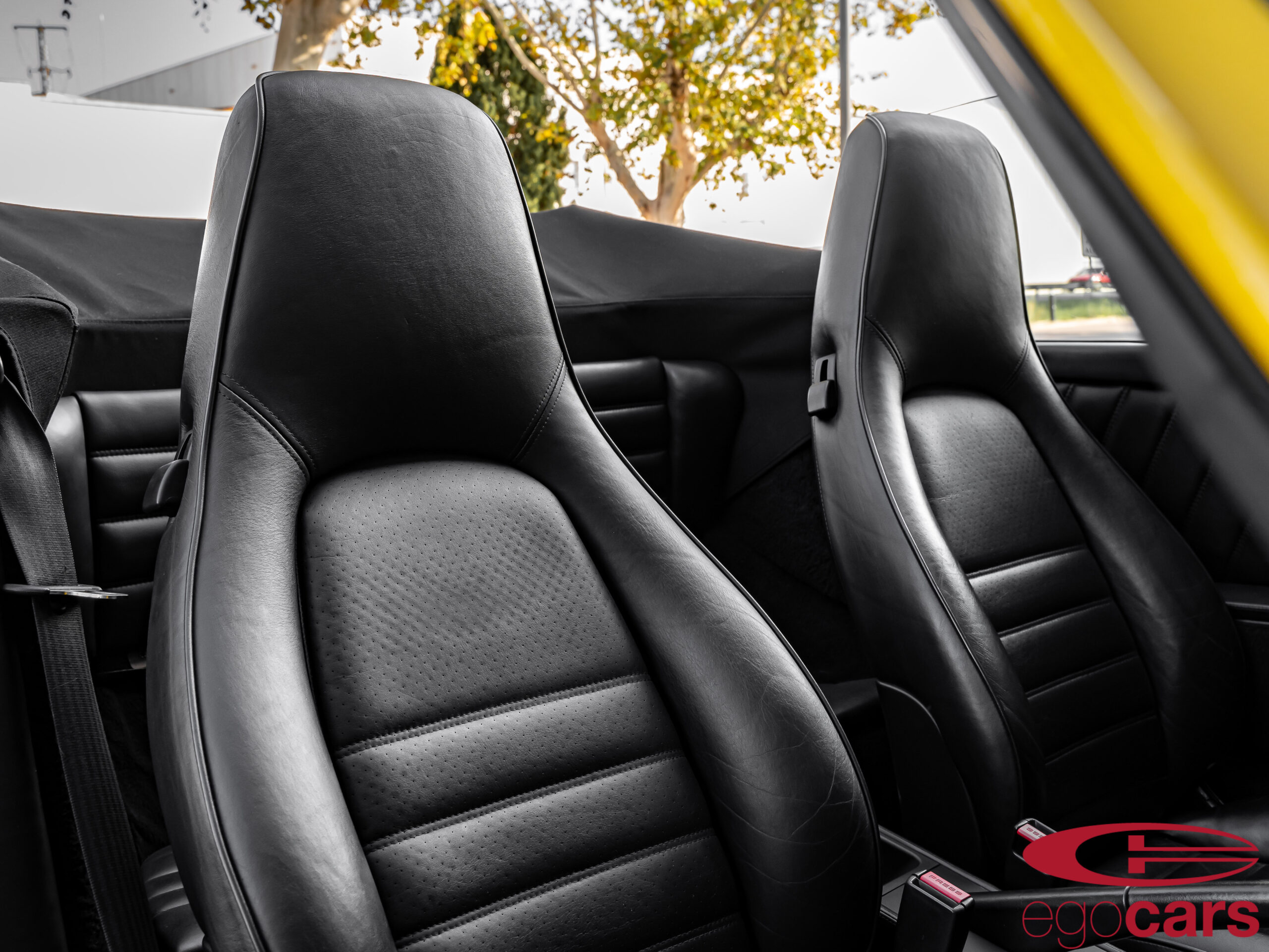 964-CARRERA-2-PTS-FERRARI-GELB-EGOCARS_18-scaled.jpg?1742579054835