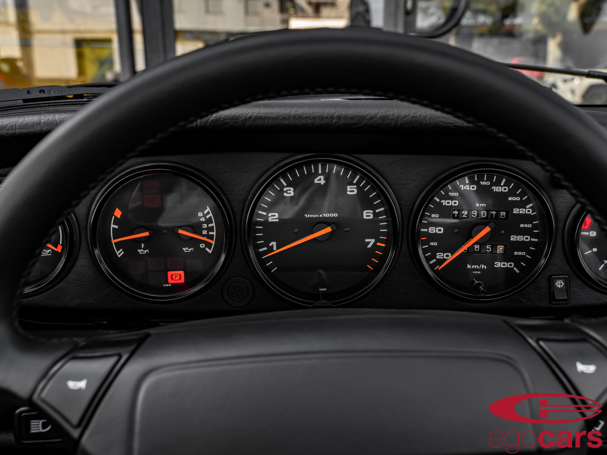 964-CARRERA-2-PTS-FERRARI-GELB-EGOCARS_22-scaled.jpg?1742579333434