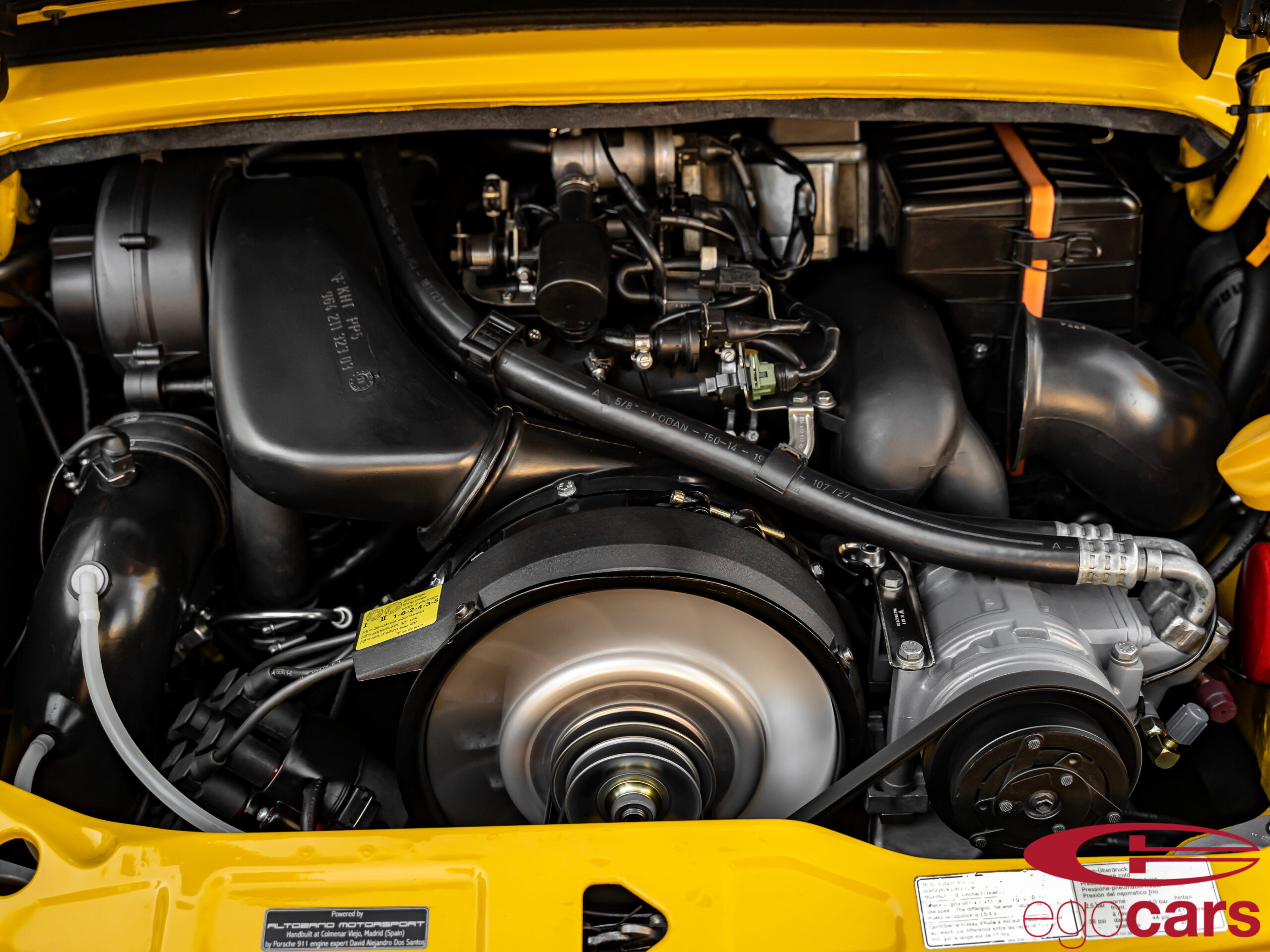 964-CARRERA-2-PTS-FERRARI-GELB-EGOCARS_30-scaled.jpg?1742579865847