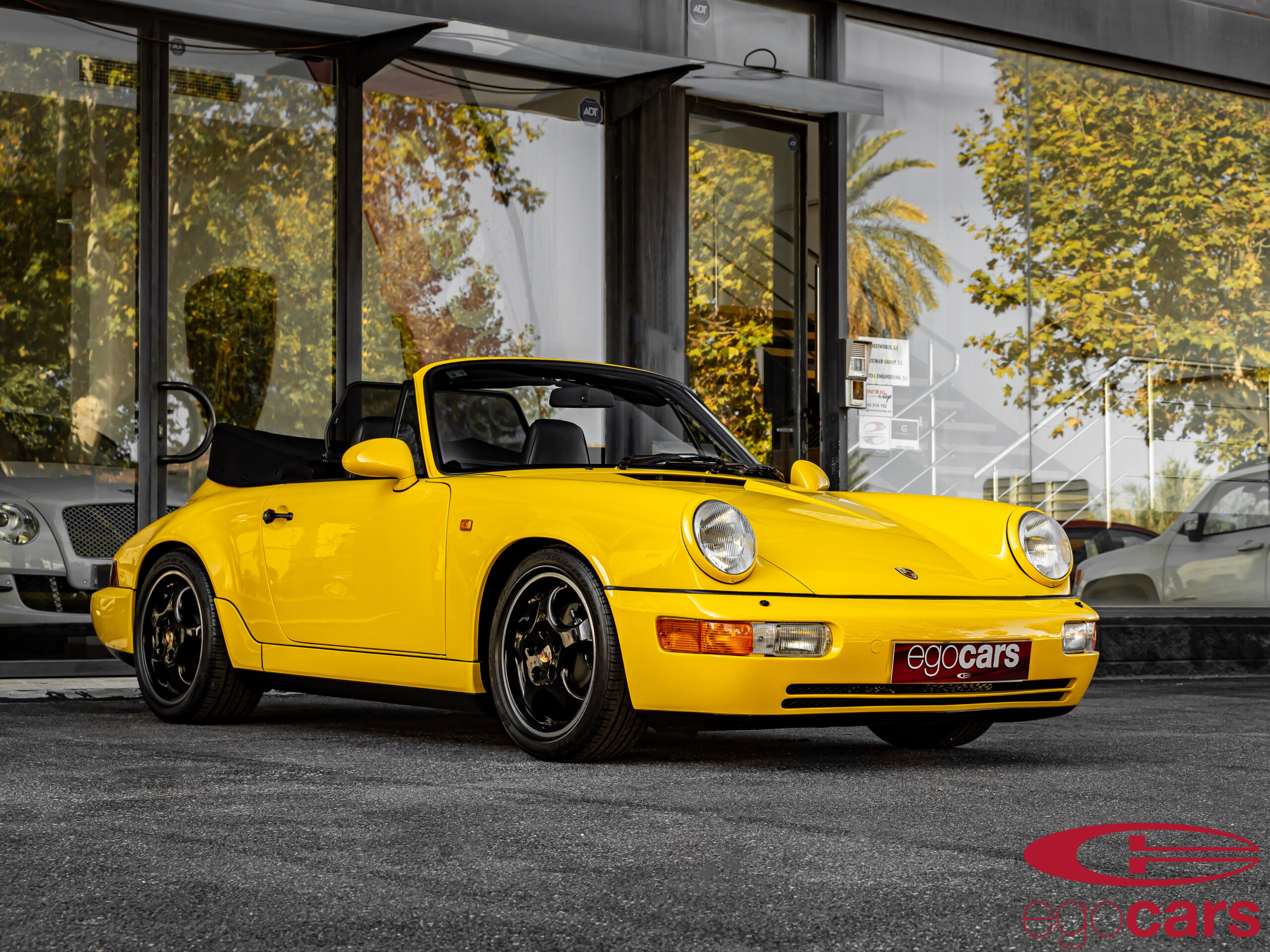 964-CARRERA-2-PTS-FERRARI-GELB-EGOCARS_5-scaled.jpg?1742577986490