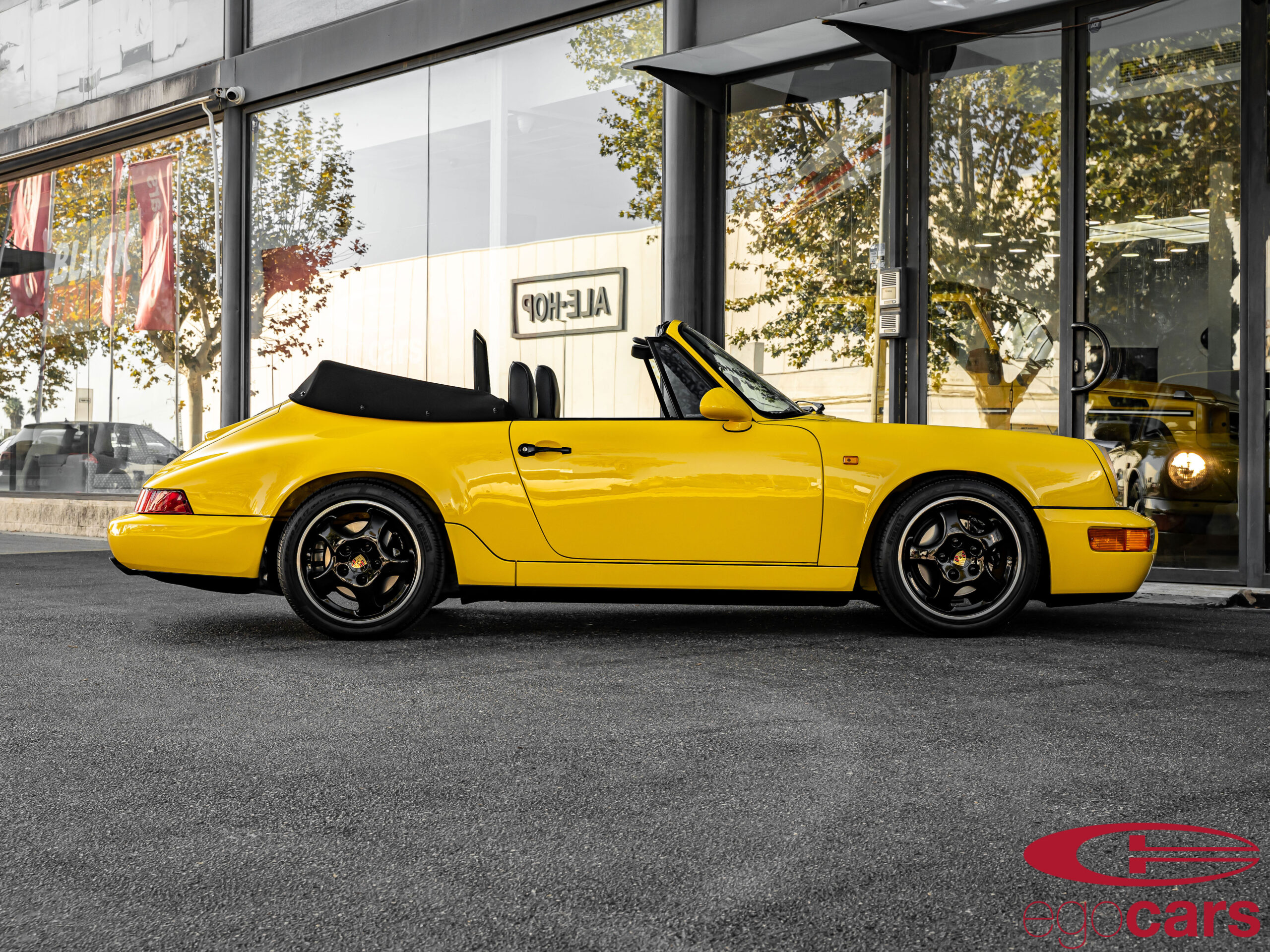 964-CARRERA-2-PTS-FERRARI-GELB-EGOCARS_6-scaled.jpg?1742578257052