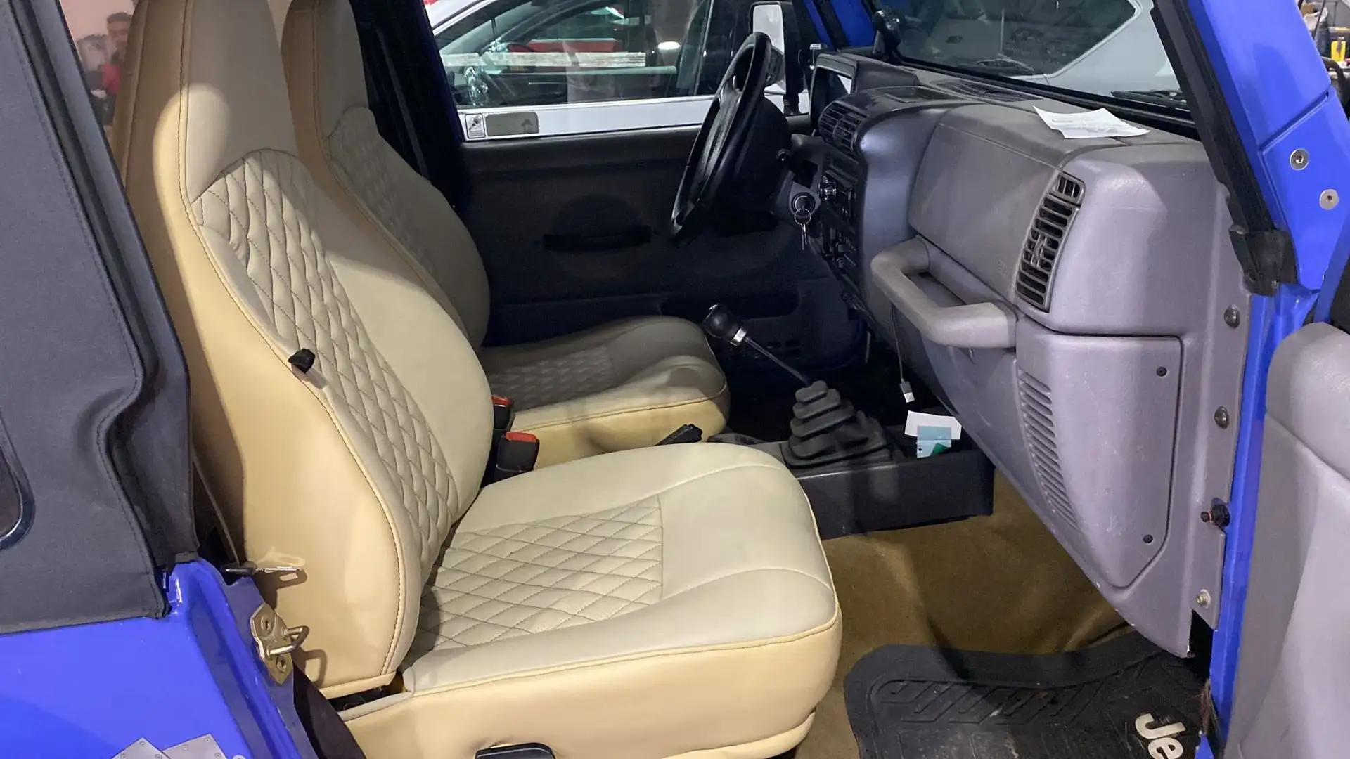 7277423c-7470-4d4a-b5b9-bfbda12d3e0d_e0dfda1e-a7e3-484a-b5f4-633178f9a3d9.webp?1750445772095